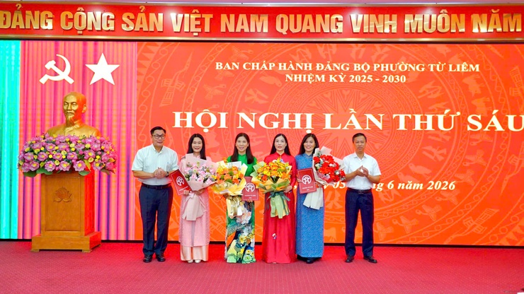Hội nghị lần thứ sáu Ban Chấp hành Đảng bộ phường Từ Liêm khóa I thông qua nhiều nhiệm vụ trọng tâm giai đoạn 2026 - 2030- Ảnh 8.