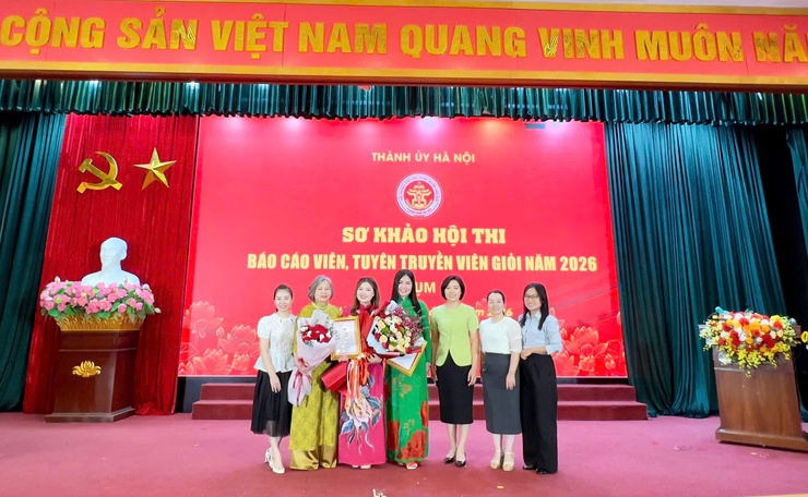 ĐẠI DIỆN ĐẢNG BỘ PHƯỜNG BỒ ĐỀ XUẤT SẮC GIÀNH GIẢI NHÌ TẠI HỘI THI BÁO CÁO VIÊN, TUYÊN TRUYỀN VIÊN GIỎI CỤM 5 THÀNH PHỐ HÀ NỘI NĂM 2026- Ảnh 1.