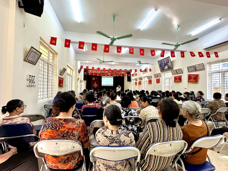 XÃ THANH TRÌ ĐẨY MẠNH CHIẾN DỊCH TRUYỀN THÔNG, ĐƯA DỊCH VỤ Y TẾ ĐẾN GẦN DÂN- Ảnh 1.