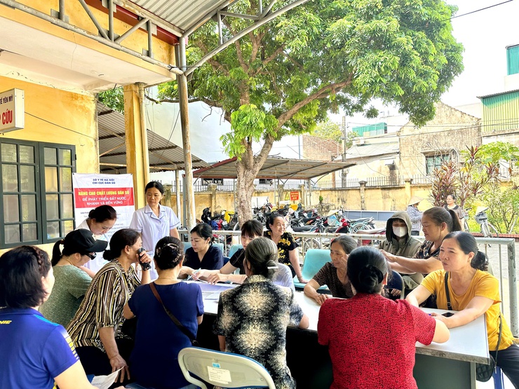 XÃ THANH TRÌ ĐẨY MẠNH CHIẾN DỊCH TRUYỀN THÔNG, ĐƯA DỊCH VỤ Y TẾ ĐẾN GẦN DÂN- Ảnh 3.