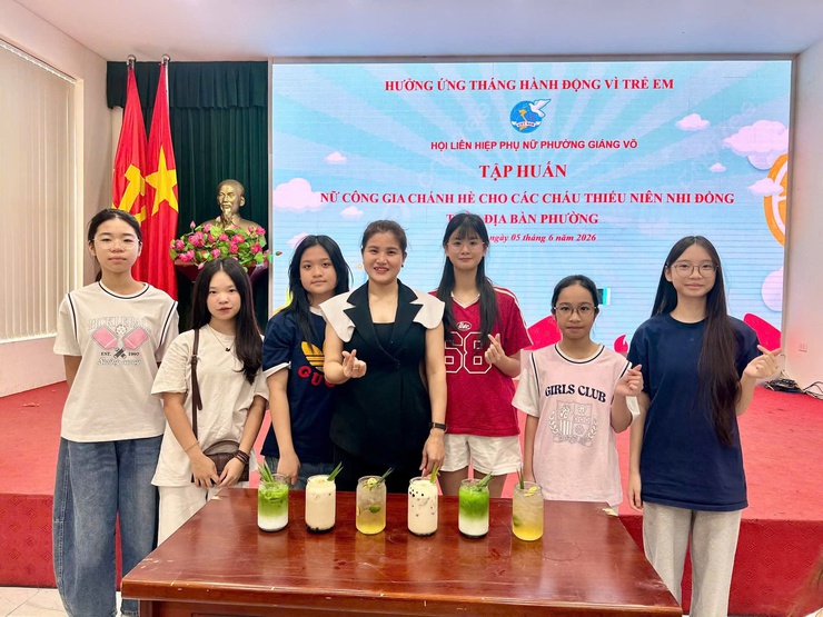 Thiếu niên nhi đồng phường Giảng Võ hào hứng tham gia lớp nữ công gia chánh dịp hè 2026 - Ảnh 4.