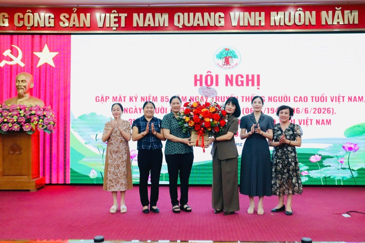 Hội Người cao tuổi phường Từ Liêm kỷ niệm 85 năm Ngày truyền thống Người cao tuổi Việt nam- Ảnh 2.