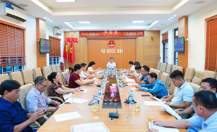 XÃ QUỐC OAI TRIỂN KHAI KẾ HOẠCH LẤY Ý KIẾN CỬ TRI VỀ ĐỀ ÁN SẮP XẾP, SÁP NHẬP, ĐỔI TÊN THÔN TRÊN ĐỊA BÀN- Ảnh 1.