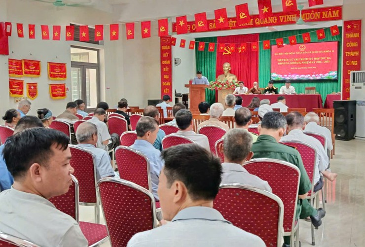 TỔ ĐẠI BIỂU SỐ 02 HĐND XÃ QUỐC OAI TIẾP XÚC CỬ TRI TRƯỚC KỲ HỌP THỨ BA, HĐND XÃ KHÓA II, NHIỆM KỲ 2026 – 2031- Ảnh 3.