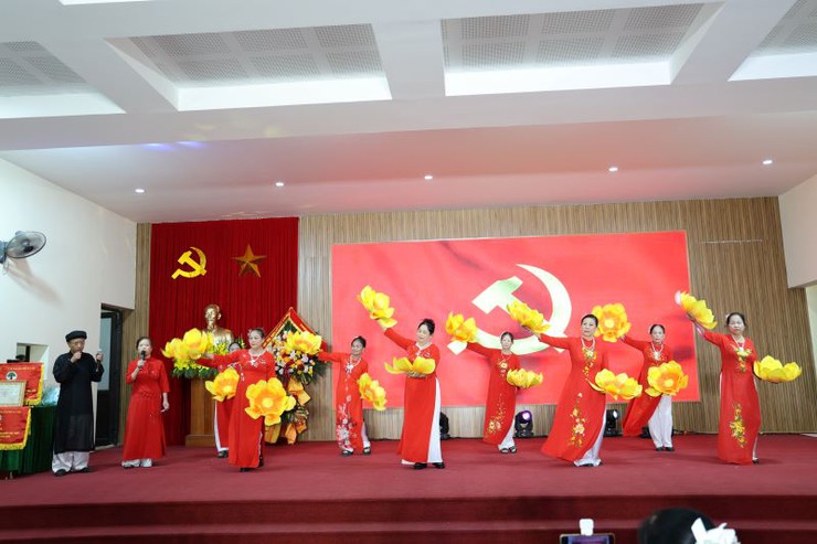 Xuân Mai tổ chức Liên hoan Tiếng hát Người cao tuổi lần thứ nhất năm 2026- Ảnh 8.