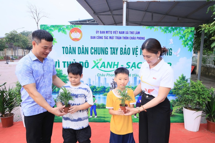 UB MTTQ Việt Nam xã Thư Lâm tổ chức Lễ ra quân phát động Phong trào Toàn dân chung tay bảo vệ môi trường, vì Thủ đô xanh sạch đẹp với chủ đề “ Chung tay hành động vì không khí sạch và giao thông xanh”- Ảnh 13.