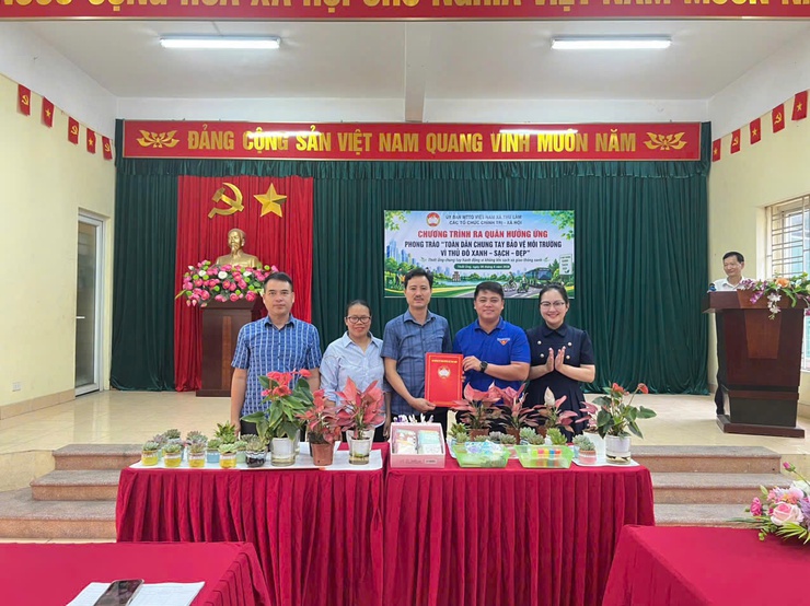 UB MTTQ Việt Nam xã Thư Lâm tổ chức Lễ ra quân phát động Phong trào Toàn dân chung tay bảo vệ môi trường, vì Thủ đô xanh sạch đẹp với chủ đề “ Chung tay hành động vì không khí sạch và giao thông xanh”- Ảnh 19.