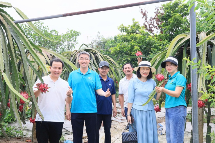HỘI NÔNG DÂN THÀNH PHỐ HÀ NỘI TỔ CHỨC THĂM QUAN, HỌC TẬP MÔ HÌNH KINH TẾ TIÊU BIỂU TẠI XÃ THƯ LÂM- Ảnh 18.