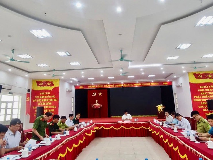 XÃ BA VÌ TỔ CHỨC HỘI NGHỊ THÔNG QUA KẾ HOẠCH HIỆP ĐỒNG SỬ DỤNG PHƯƠNG TIỆN PHÒNG, CHỐNG THIÊN TAI, TÌM KIẾM CỨU NẠN, CỨU HỘ NĂM 2026- Ảnh 1.