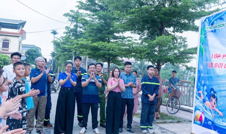 KHAI MẠC LỚP DẠY BƠI, PHÒNG CHỐNG TAI NẠN ĐUỐI NƯỚC CHO THANH THIẾU NHI XÃ ỨNG THIÊN NĂM 2026- Ảnh 1.