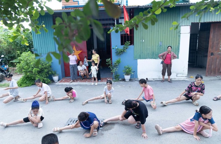 KHAI MẠC LỚP DẠY BƠI, PHÒNG CHỐNG TAI NẠN ĐUỐI NƯỚC CHO THANH THIẾU NHI XÃ ỨNG THIÊN NĂM 2026- Ảnh 4.