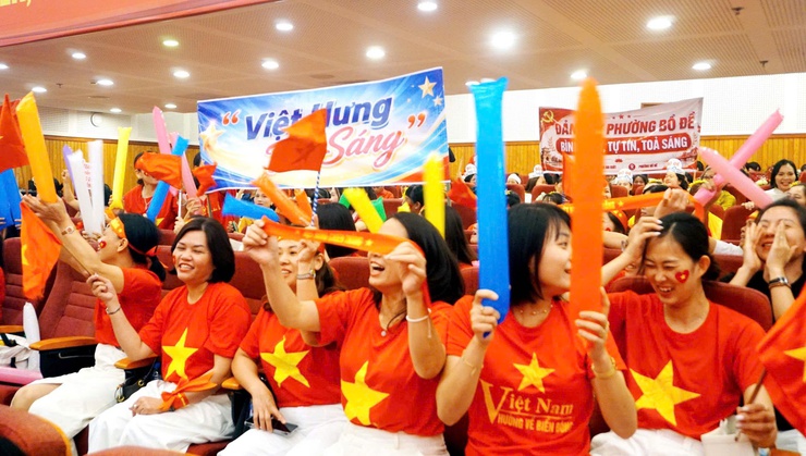 Phường Việt Hưng xuất sắc giành giải Nhất Hội thi Báo cáo viên, Tuyên truyền viên giỏi Cụm 5 năm 2026.- Ảnh 6.
