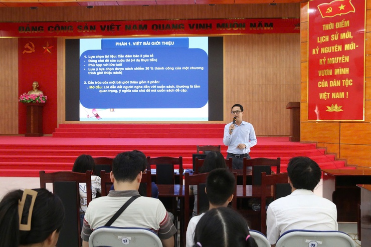 Thanh Liệt tập huấn tuyên truyền giới thiệu sách, múa hát tập thể và ca khúc măng non năm 2026- Ảnh 2.