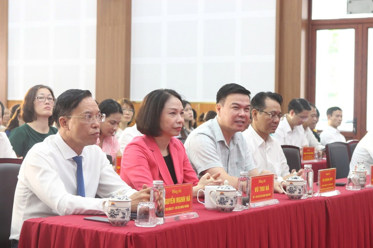 Khai trương mô hình chăm sóc sức khỏe ban ngày cho người cao tuổi- Ảnh 1.