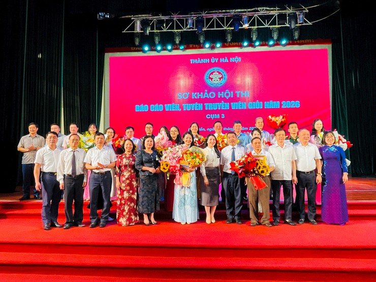 Đại diện phường Xuân Đỉnh đạt giải tại Hội thi báo cáo viên giỏi thành phố Hà Nội cụm 3- Ảnh 3.