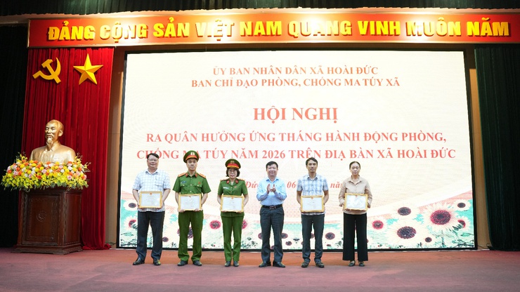 Hoài Đức ra quân hưởng ứng Tháng hành động phòng, chống ma túy năm 2026: Chung tay xây dựng địa bàn không ma túy- Ảnh 6.