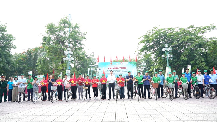 Lễ ra quân hưởng ứng phong trào thi đua “Toàn dân chung tay bảo vệ môi trường, vì Thủ đô xanh - sạch - đẹp” năm 2026- Ảnh 8.