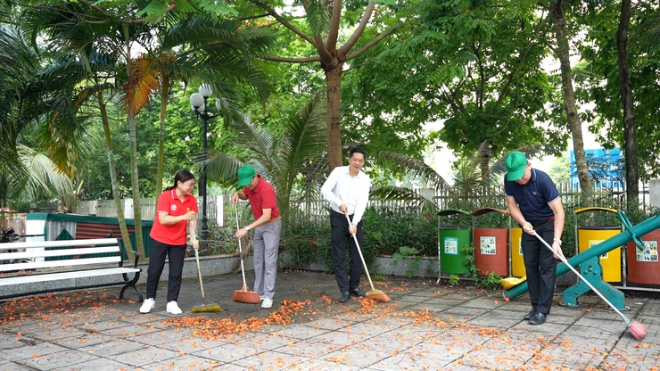 Lễ ra quân hưởng ứng phong trào thi đua “Toàn dân chung tay bảo vệ môi trường, vì Thủ đô xanh - sạch - đẹp” năm 2026- Ảnh 10.