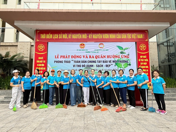 Phường Phương Liệt: Tổ chức thành công Lễ phát động và ra quân “Toàn dân chung tay bảo vệ môi trường, vì Thủ đô xanh - sạch - đẹp”- Ảnh 15.
