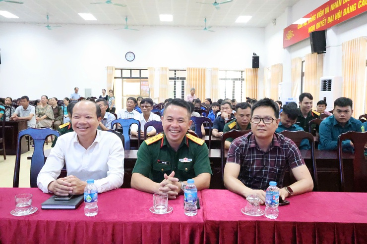Xã Tam Hưng phát động phong trào "Toàn dân chung tay bảo vệ môi trường, vì Thủ đô xanh - sạch - đẹp". Chung tay hành động vì môi trường sống xanh, sạch, văn minh- Ảnh 2.