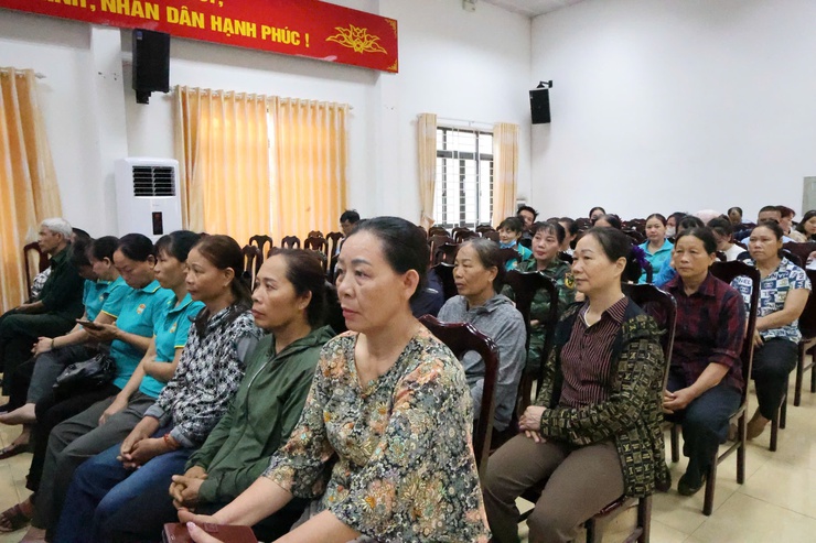 Xã Tam Hưng phát động phong trào "Toàn dân chung tay bảo vệ môi trường, vì Thủ đô xanh - sạch - đẹp". Chung tay hành động vì môi trường sống xanh, sạch, văn minh- Ảnh 6.