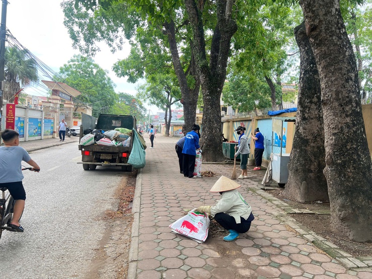 Phú Nghĩa ra quân hưởng ứng phong trào “Toàn dân chung tay bảo vệ môi trường, vì Thủ đô xanh - sạch - đẹp”- Ảnh 14.
