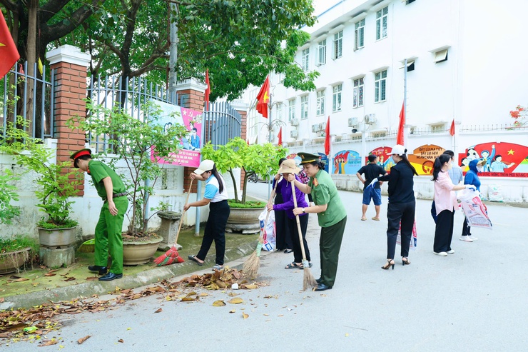 Phú Nghĩa ra quân hưởng ứng phong trào “Toàn dân chung tay bảo vệ môi trường, vì Thủ đô xanh - sạch - đẹp”- Ảnh 28.