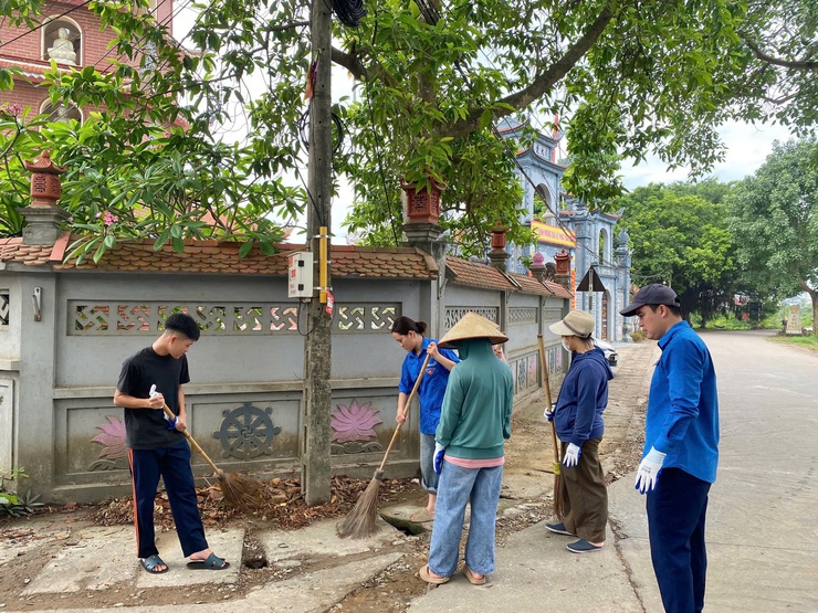 Phú Nghĩa ra quân hưởng ứng phong trào “Toàn dân chung tay bảo vệ môi trường, vì Thủ đô xanh - sạch - đẹp”- Ảnh 41.