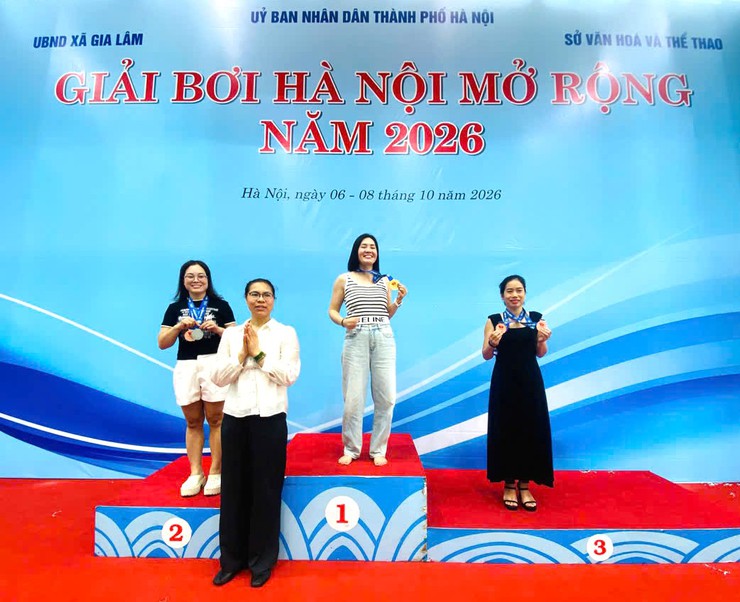 Các vận động viên bơi lội của xã Bát Tràng xuất sắc đạt 01 Huy chương vàng, 05 Huy chương đồng tại giải bơi Thành phố Hà Nội mở rộng năm 2026- Ảnh 3.