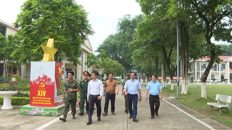 XÃ VĨNH THANH TỔ CHỨC THĂM, ĐỘNG VIÊN CHIẾN SĨ MỚI NĂM 2026- Ảnh 1.