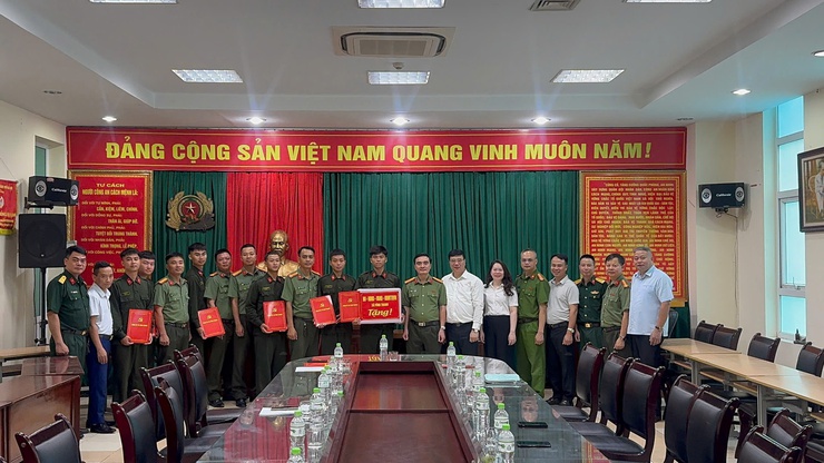 XÃ VĨNH THANH TỔ CHỨC THĂM, ĐỘNG VIÊN CHIẾN SĨ MỚI NĂM 2026- Ảnh 13.