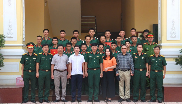 XÃ VĨNH THANH TỔ CHỨC THĂM, ĐỘNG VIÊN CHIẾN SĨ MỚI NĂM 2026- Ảnh 11.
