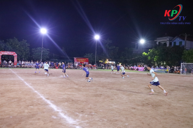 Lễ khai mạc Giải Bóng đá Thiếu niên thôn Ngọc Than lần thứ II năm 2026 – Tranh Cúp U17- Ảnh 15.