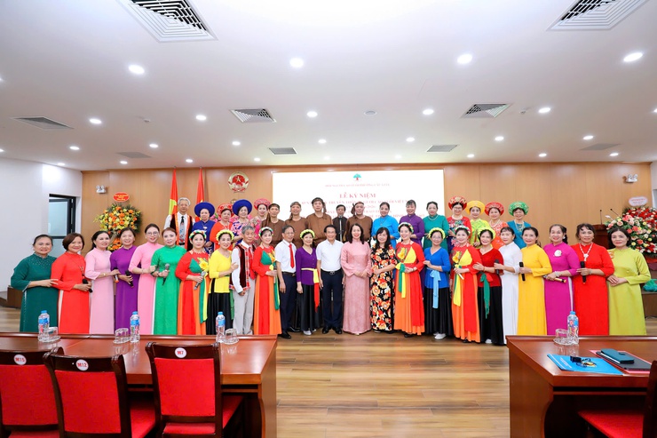HỘI NGƯỜI CAO TUỔI PHƯỜNG CẦU GIẤY TỔ CHỨC LỄ KỶ NIỆM 85 NĂM NGÀY TRUYỀN THỐNG NGƯỜI CAO TUỔI VIỆT NAM VÀ PHÁT ĐỘNG PHONG TRÀO THI ĐUA THAM GIA XÂY DỰNG HỆ THỐNG CHÍNH TRỊ Ở CƠ SỞ- Ảnh 4.