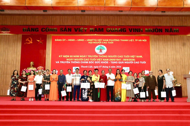Hội Người cao tuổi phường Thanh Liệt kỷ niệm 85 năm Ngày truyền thống Người cao tuổi Việt Nam- Ảnh 9.