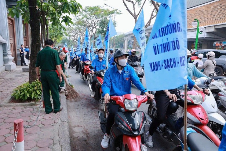 Phường Thanh Xuân phát động phong trào thi đua
“toàn dân chung tay bảo vệ môi trường, vì Thủ đô xanh - sạch - đẹp”- Ảnh 6.