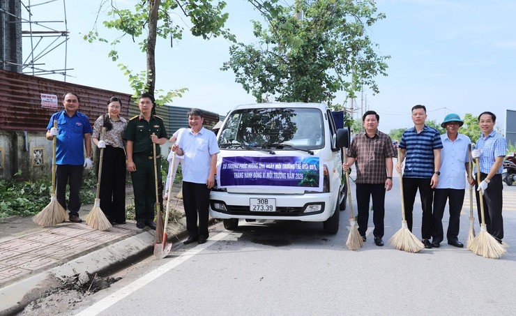 Xã Thượng Phúc ra quân tổng vệ sinh môi trường hưởng ứng ngày môi trường Thế giới 5/6- Ảnh 3.