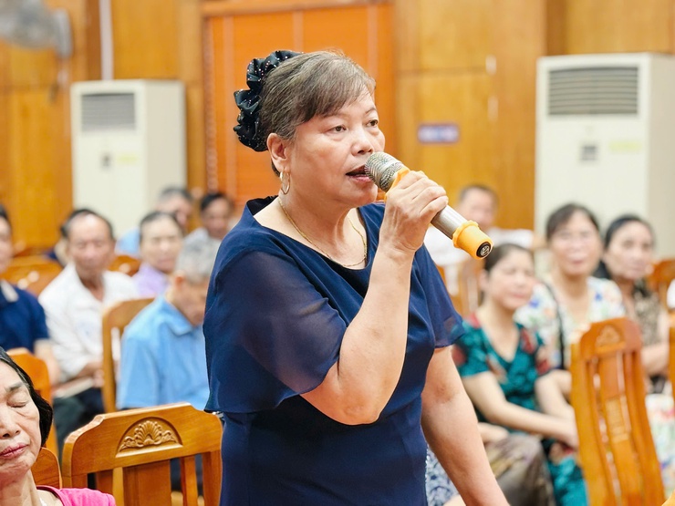 Nhiều ý kiến dân sinh được nêu tại hội nghị tiếp xúc cử tri Tổ đại biểu HĐND phường số 5 - Ảnh 4.