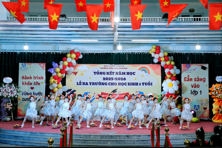 RỰC RỠ SẮC MÀU TỔNG KẾT NĂM HỌC 2025-2026 VÀ LỄ RA TRƯỜNG CỦA CÁC BÉ 5 TUỔI TẠI TRƯỜNG MẦM NON HOA MAI- Ảnh 7.