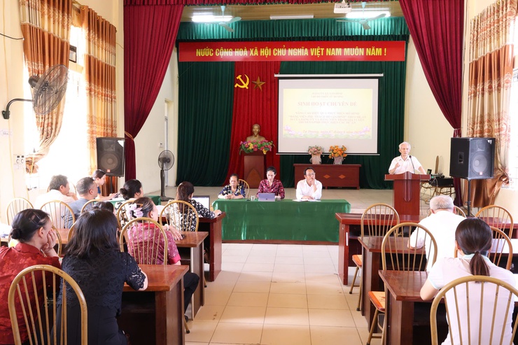 CHI BỘ THÔN TỬ DƯƠNG TỔ CHỨC SINH HOẠT CHUYÊN ĐỀ NÂNG CAO HIỆU QUẢ MÔ HÌNH “ĐẢNG VIÊN PHỤ TRÁCH HỘ GIA ĐÌNH” VÀ TUYÊN TRUYỀN THỰC HIỆN CÁC DỰ ÁN TRÊN ĐỊA BÀN- Ảnh 2.