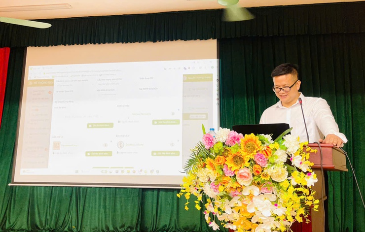 Hội nghị tập huấn hướng dẫn sử dụng hệ thống quản lý văn bản điều hành, chữ ký số; ứng dụng AI và chuyển đổi số trong các đơn vị sự nghiệp trên địa bàn xã Phúc Lộc năm 2026- Ảnh 3.