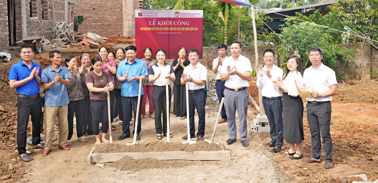 PHƯỜNG SƠN TÂY KHỞI CÔNG XÂY DỰNG NHÀ ĐẠI ĐOÀN KẾT CHO CÁC HỘ CÓ HOÀN CẢNH KHÓ KHĂN TRÊN ĐỊA BÀN- Ảnh 6.