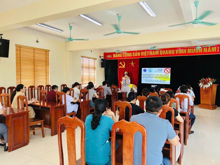 TRẠM Y TẾ XÃ DƯƠNG HOÀ TỔ CHỨC TẬP HUẤN PHÒNG, CHỐNG TÁC HẠI CỦA THUỐC LÁ- Ảnh 5.