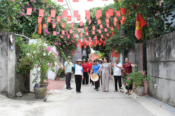 Xã Mỹ Đức phát động ra quân hưởng ứng phong trào “ Toàn dân bảo vệ môi trường vì Thủ đô xanh - sạch - đẹp”- Ảnh 13.