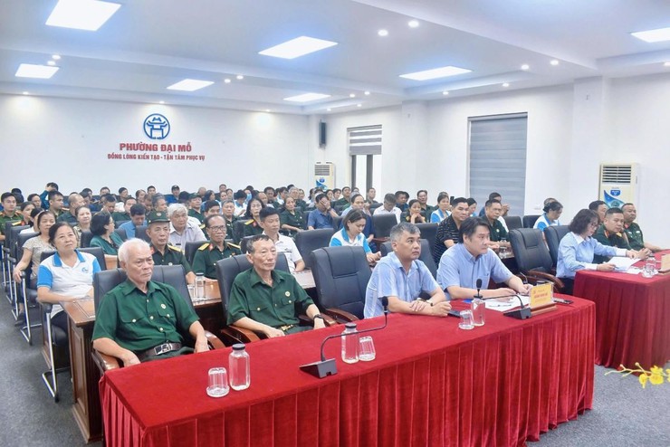 🌿 PHƯỜNG ĐẠI MỖ PHÁT ĐỘNG PHONG TRÀO “TOÀN DÂN CHUNG TAY BẢO VỆ MÔI TRƯỜNG, VÌ THỦ ĐÔ XANH - SẠCH - ĐẸP”- Ảnh 3.