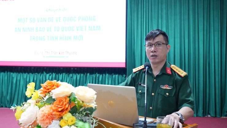Khai mạc lớp cập nhật, bồi dưỡng kiến thức quốc phòng và an ninh cho đối tượng 4- Ảnh 5.