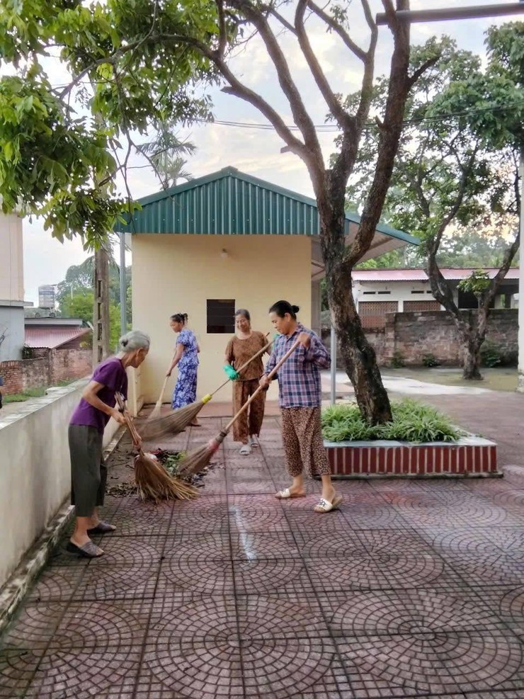 Quảng Oai phát động phong trào thi đua “Toàn dân chung tay bảo vệ môi trường, vì một Thủ đô xanh - sạch - đẹp”- Ảnh 14.