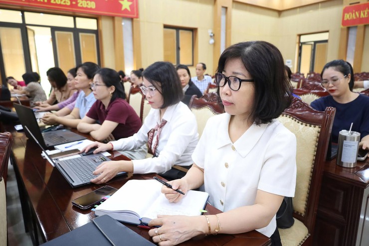 Quảng Oai tập huấn sử dụng Hệ thống quản trị thực thi nhiệm vụ và đánh giá cán bộ theo OKR/KPI- Ảnh 2.