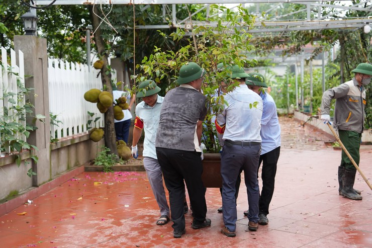 Quảng Oai hoàn thành tổ chức thi hành quyết định cưỡng chế thu hồi đất phục vụ dự án khu đấu giá quyền sử dụng đất tại thôn Chu Quyến 1- Ảnh 5.