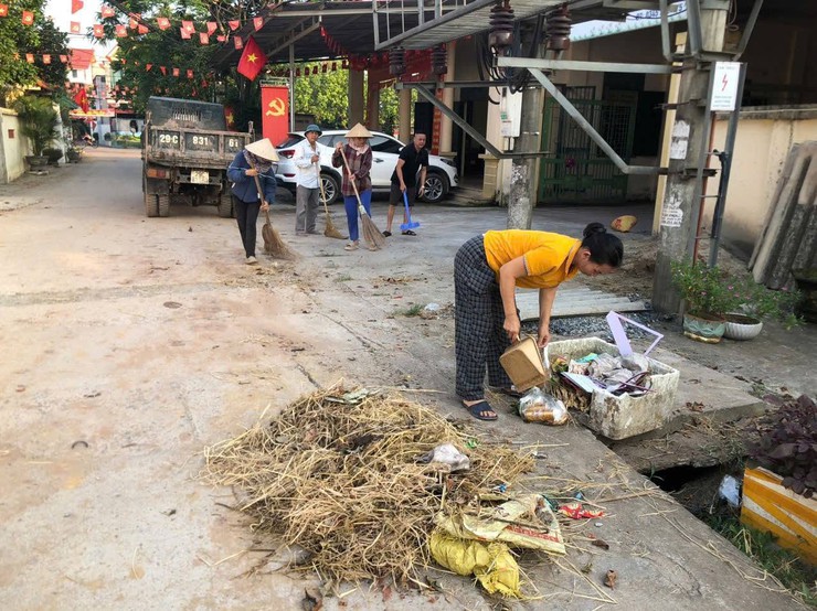 Quảng Oai phát động phong trào thi đua “Toàn dân chung tay bảo vệ môi trường, vì một Thủ đô xanh - sạch - đẹp”- Ảnh 21.